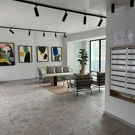 Flat In Paernu, Esplanaadi Street & Kitchen Apartment