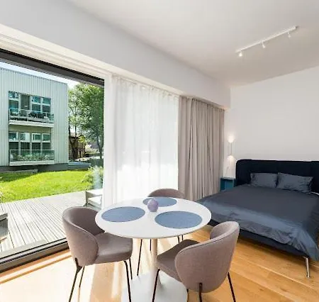 Flat In Paernu, Esplanaadi Street & Kitchen *
